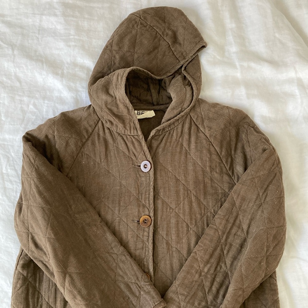 Beaton Linen Moving Coat, size Medium